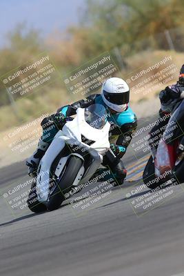 media/Nov-05-2022-SoCal Trackdays (Sat) [[f8d9b725ab]]/Turn 2 (1120am)/